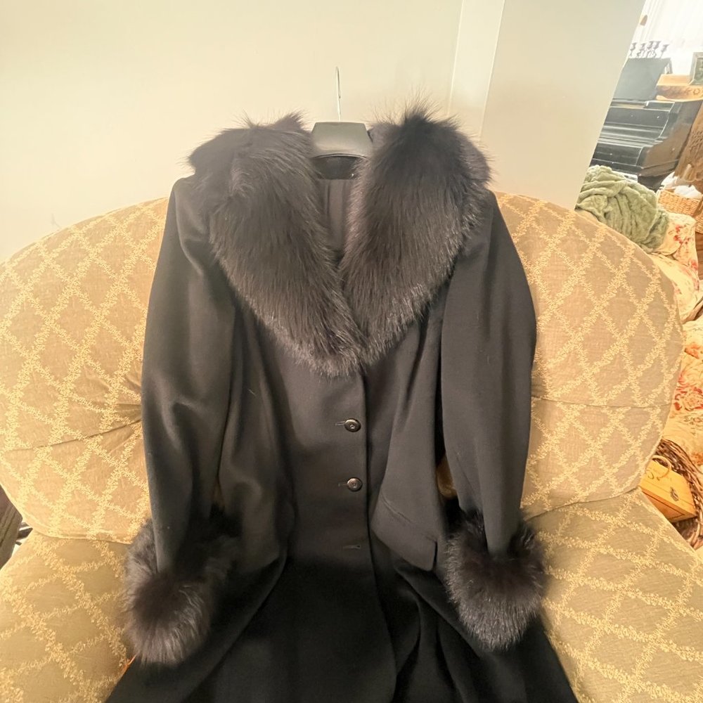 Long Black Coat w/ Fox Trim - Picture 6 of 6